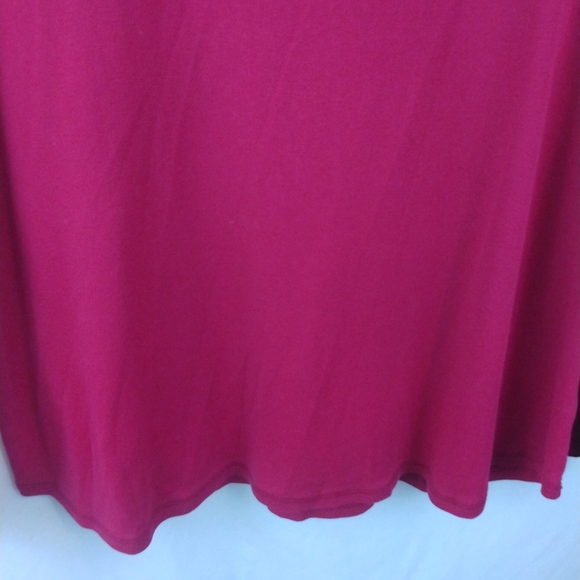 St.Johns Bay Woman Red Tee - Picture 4 of 7